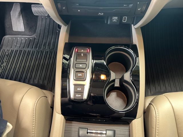 Used 2022 Honda Pilot Touring image 14