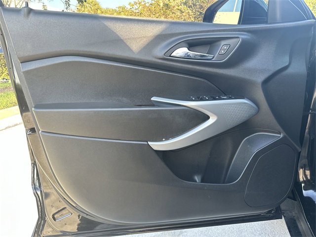 Certified 2024 Chevrolet Trax RS w/ Driver Confidence Package image 20