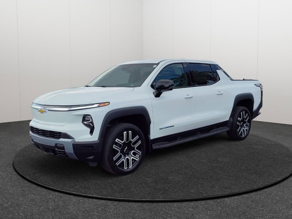 New 2026 Chevrolet Silverado EV LT image 3