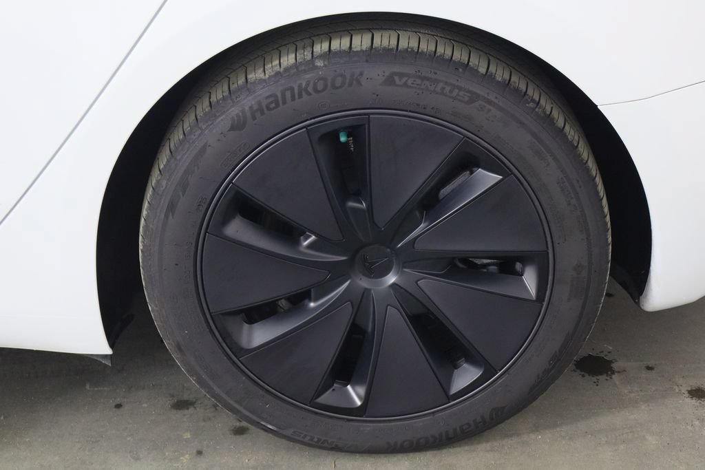 Used 2024 Tesla Model 3 Long Range AWD/4WD image 34