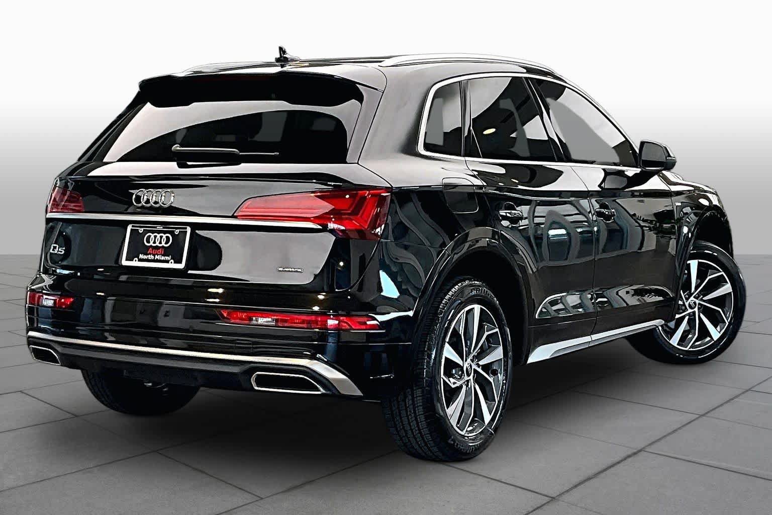 Used 2023 Audi Q5 2.0T Premium Plus w/ Premium Plus Package AWD/4WD image 13