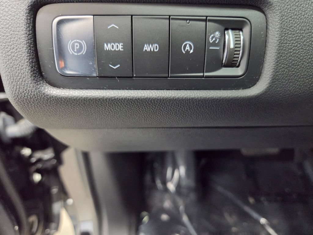 Used 2026 GMC Acadia Denali w/ LPO, Floor Liner Package AWD/4WD image 26