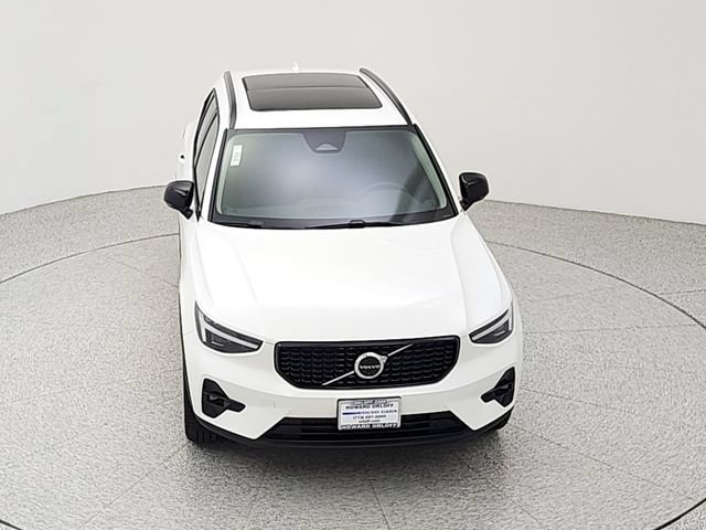 New 2026 Volvo XC40 B5 Ultra w/ Protection Package Premier AWD/4WD image 14