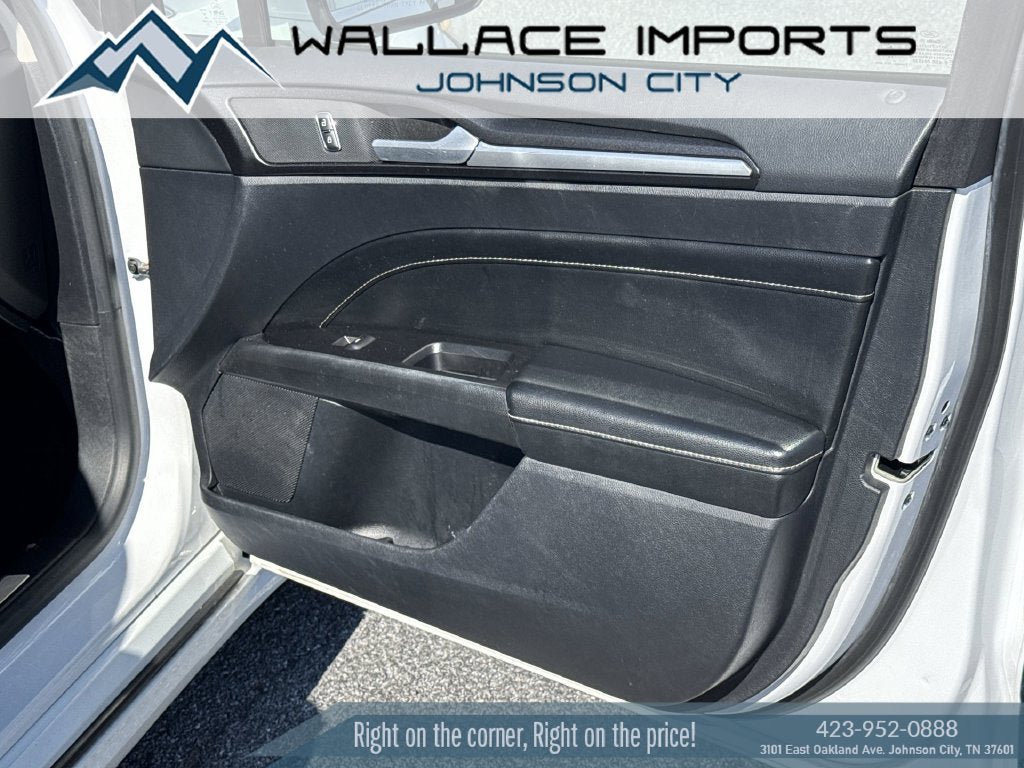 Used 2020 Ford Fusion Titanium AWD/4WD image 36