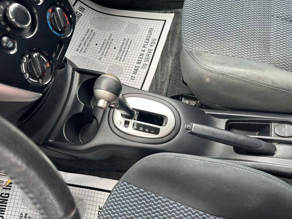 Used 2015 Nissan Versa Note SV FWD image 18