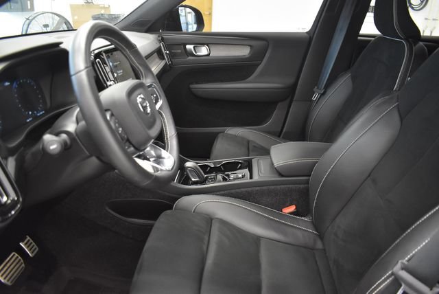 Used 2021 Volvo XC40 T5 R-Design w/ Advanced Package AWD/4WD image 22
