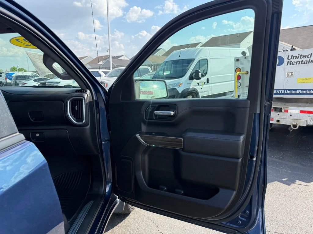 Used 2022 Chevrolet Silverado 1500 LT AWD/4WD image 50