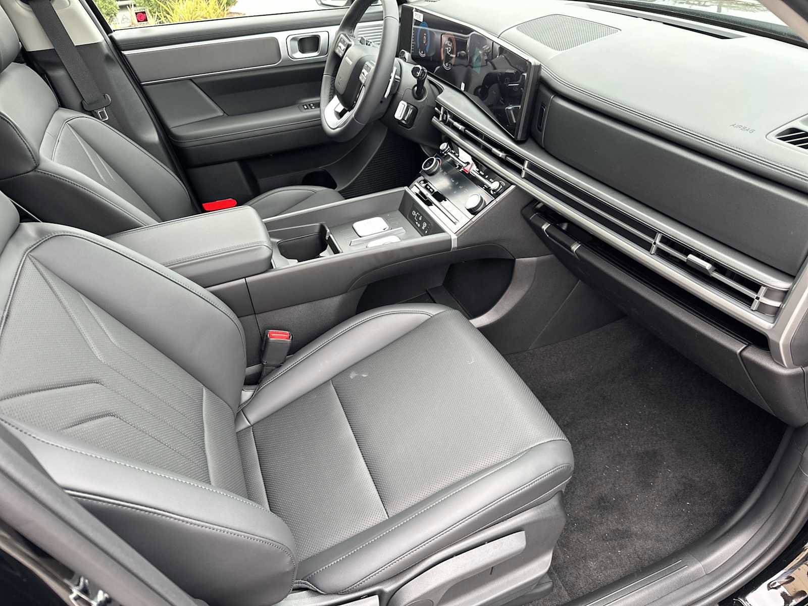 New 2026 Hyundai Santa Fe SEL FWD image 25