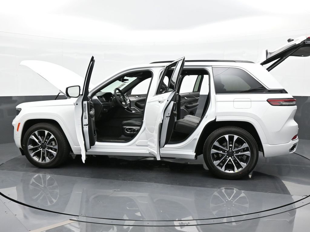 Used 2024 Jeep Grand Cherokee Overland w/ Luxury Tech Group IV image 76