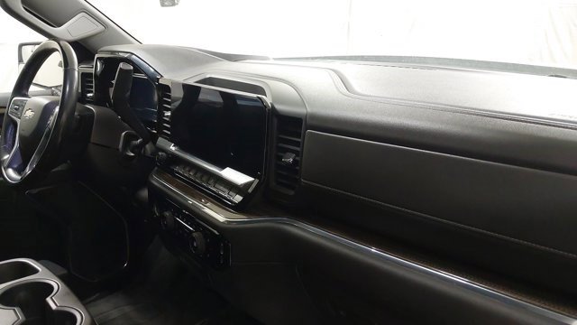 Certified 2023 Chevrolet Silverado 1500 LT w/ Z71 Off-Road Package image 29