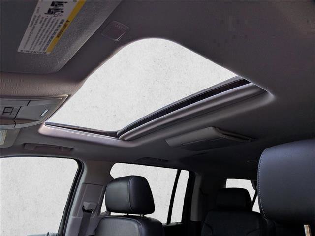 Used 2016 Chevrolet Suburban LTZ image 15