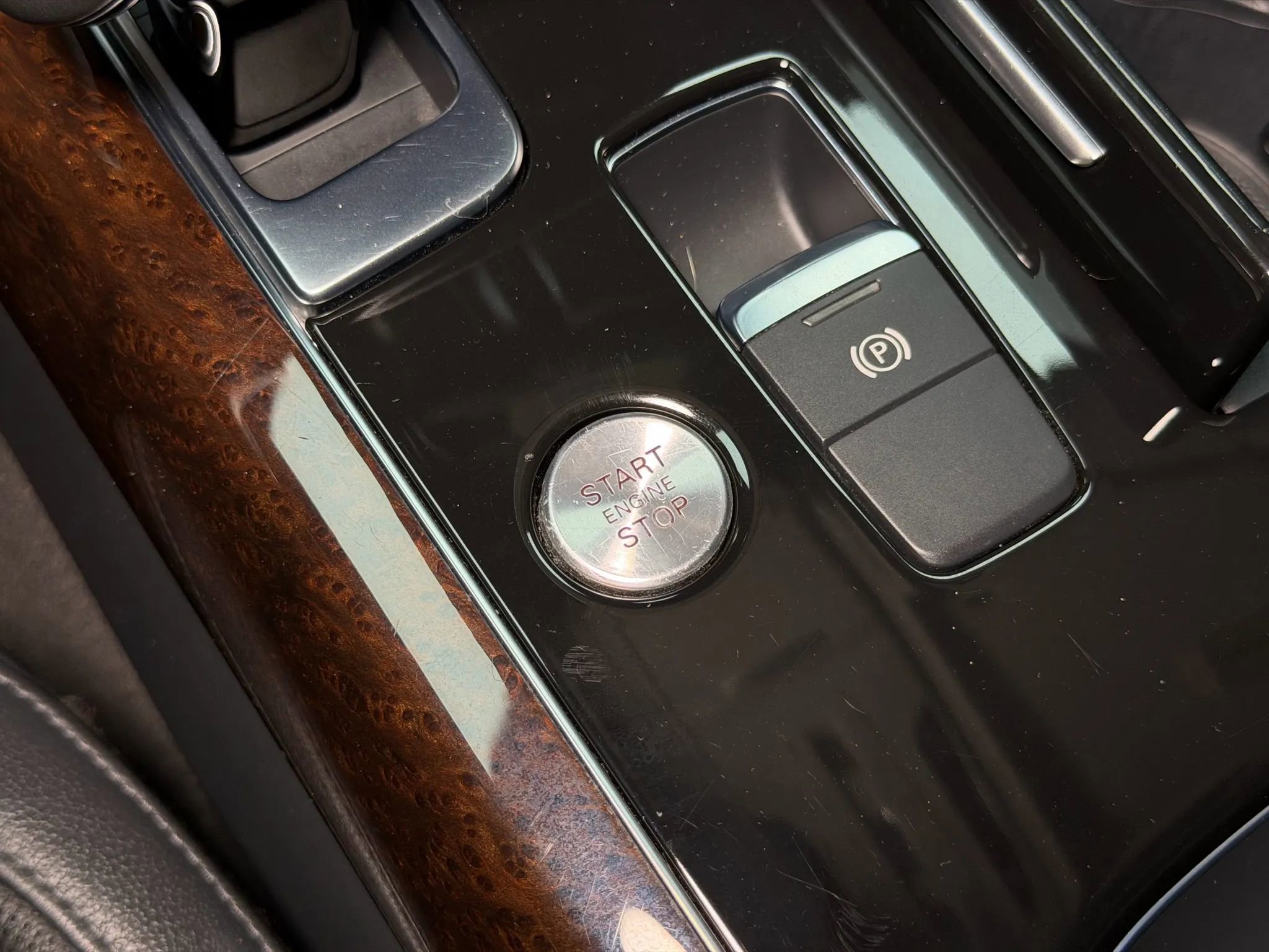 Used 2012 Audi A8 L 4.2 image 44