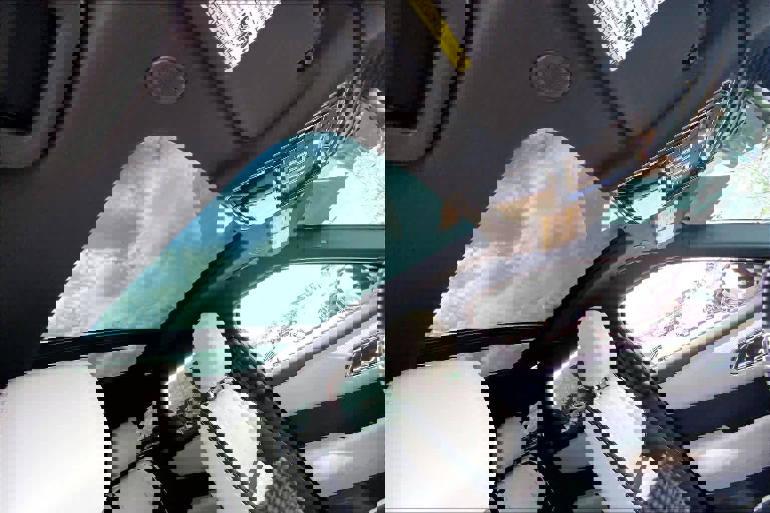 Used 2023 Land Rover Range Rover Velar R-Dynamic S image 13