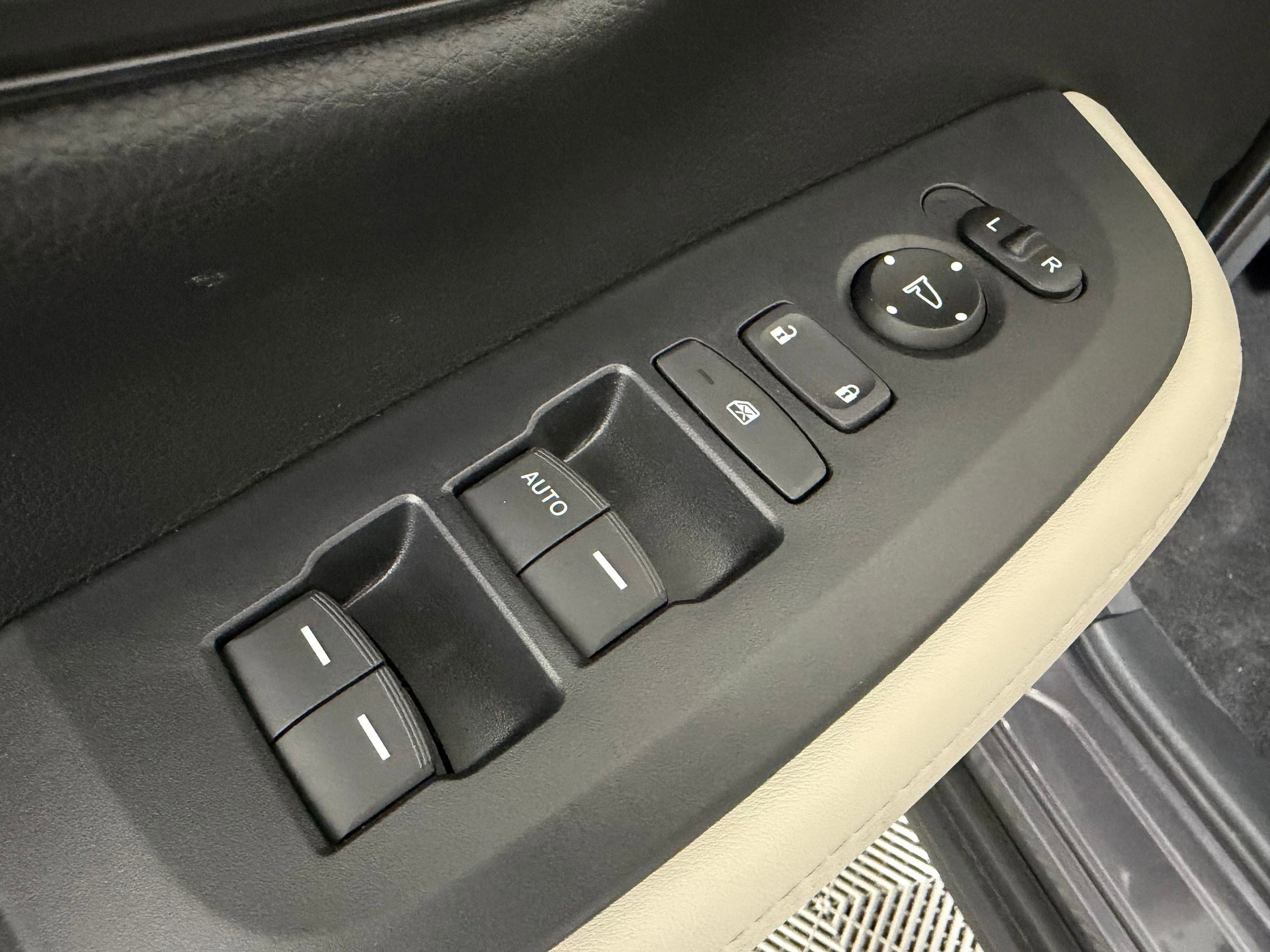 New 2026 Honda HR-V LX image 10