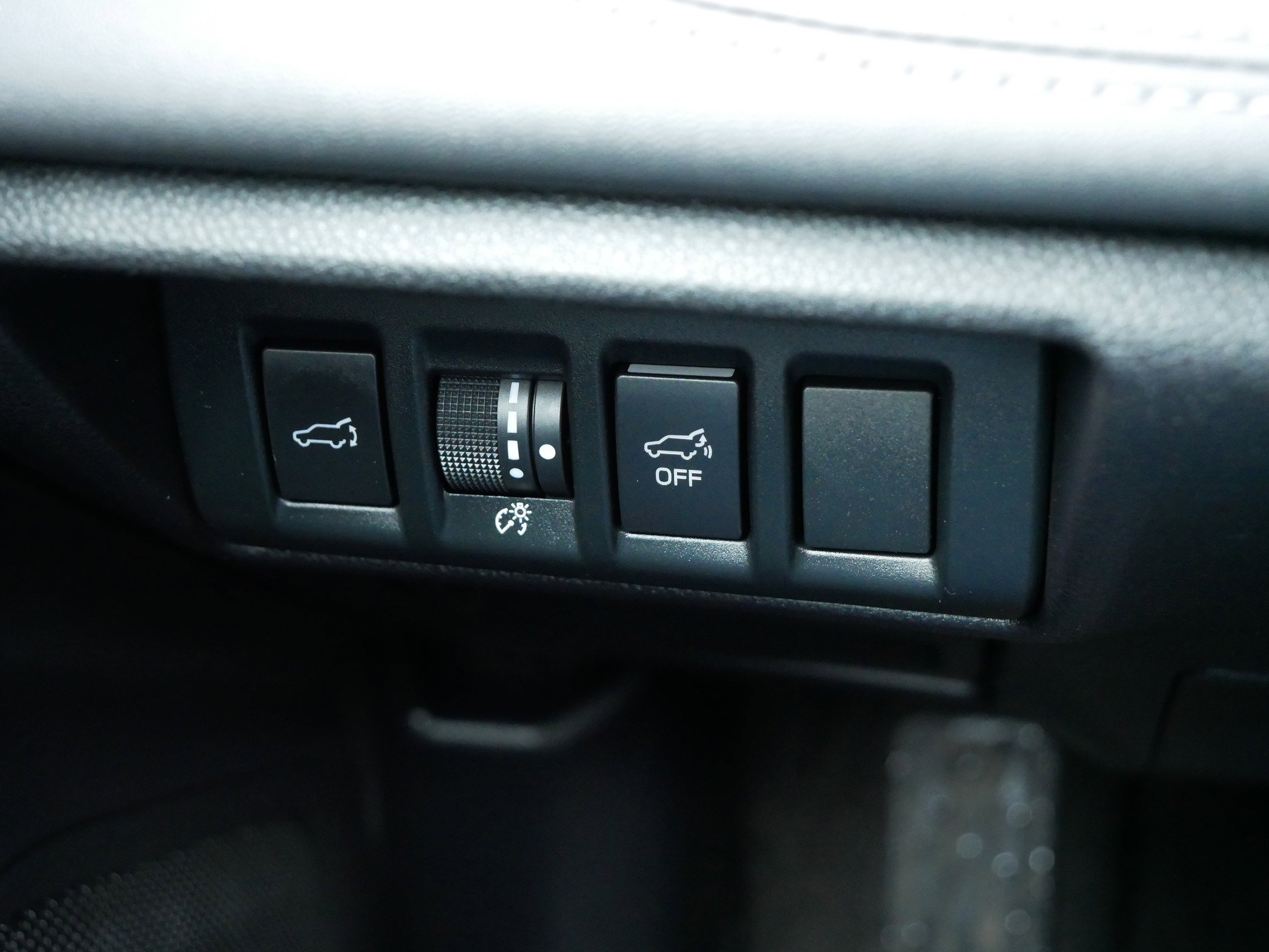 Used 2020 Subaru Outback Limited image 26