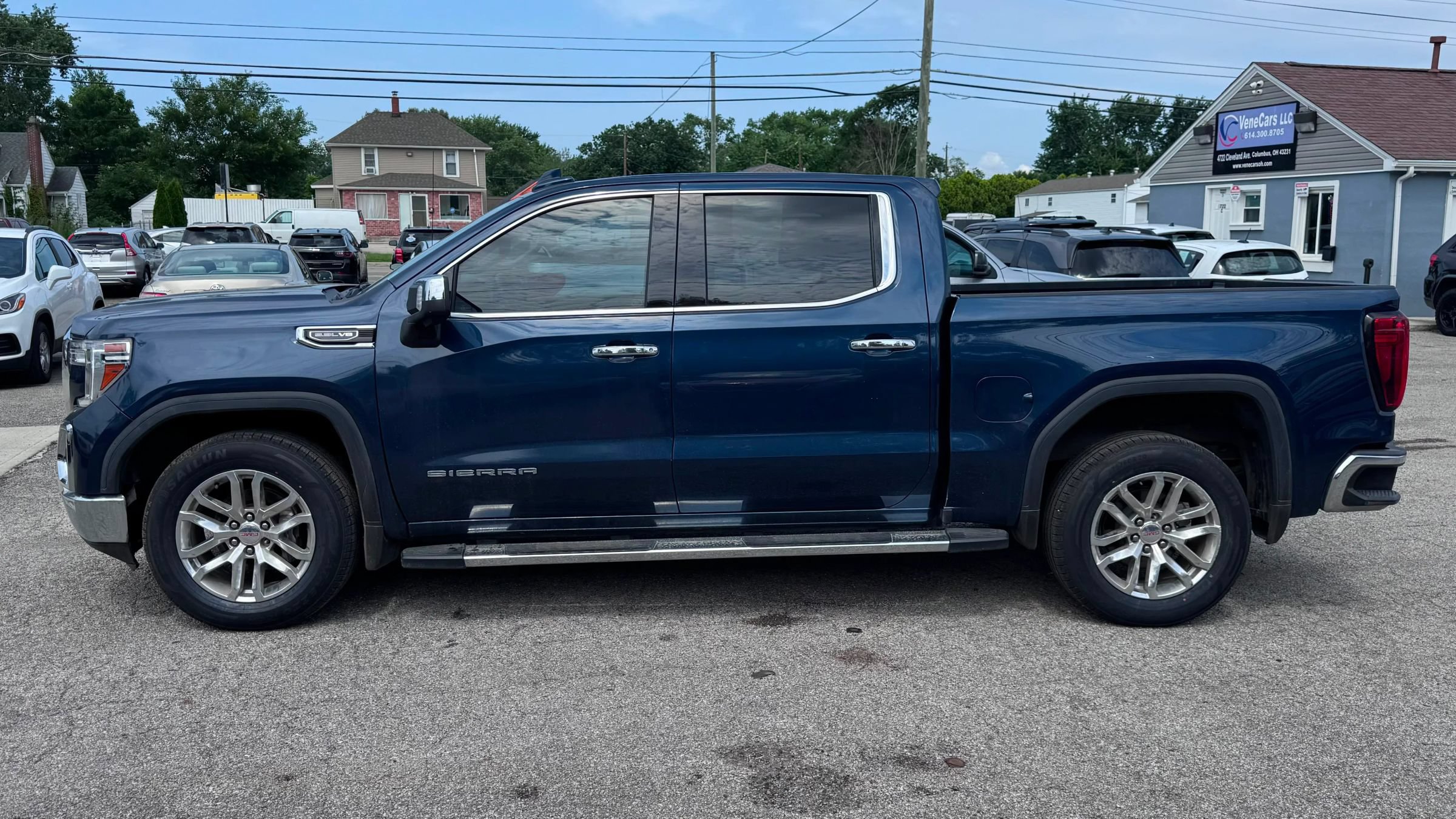 Used 2021 GMC Sierra 1500 SLT RWD image 2