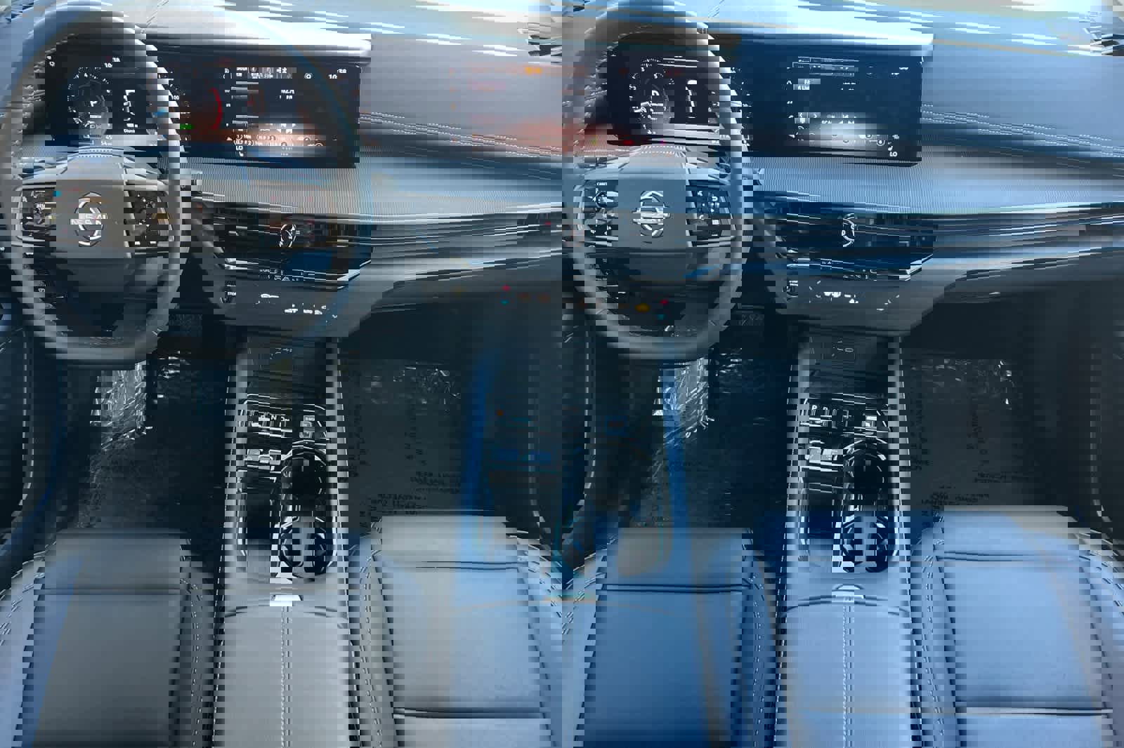 Certified 2025 Nissan Murano SV image 4