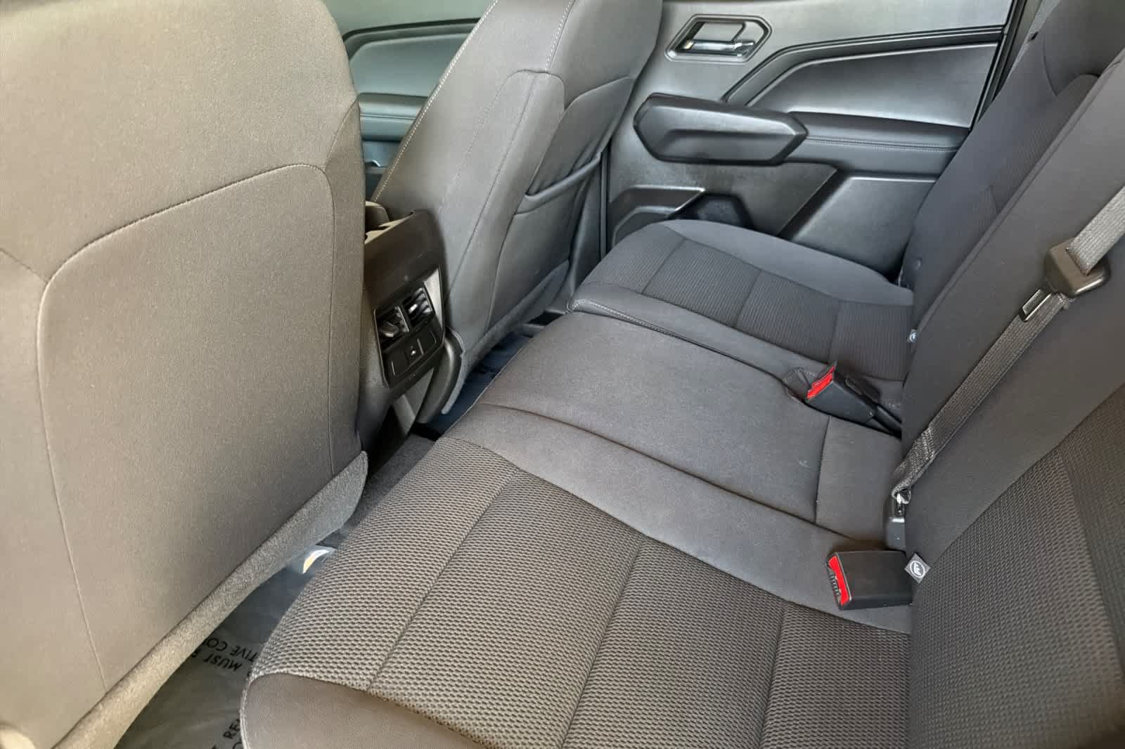 Used 2023 Chevrolet Colorado LT w/ LT Convenience Package RWD image 4