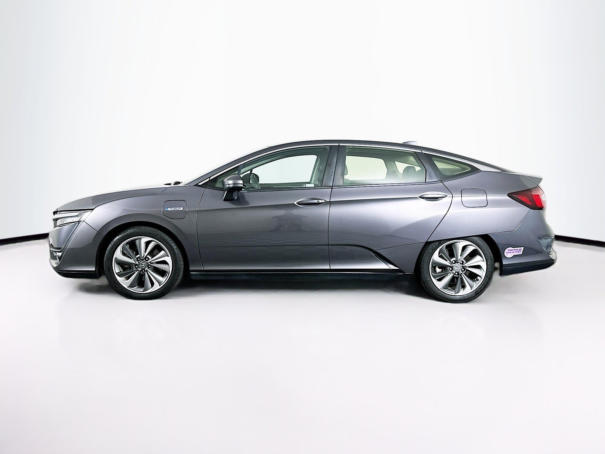 Used 2019 Honda Clarity Plug-In Hybrid image 4