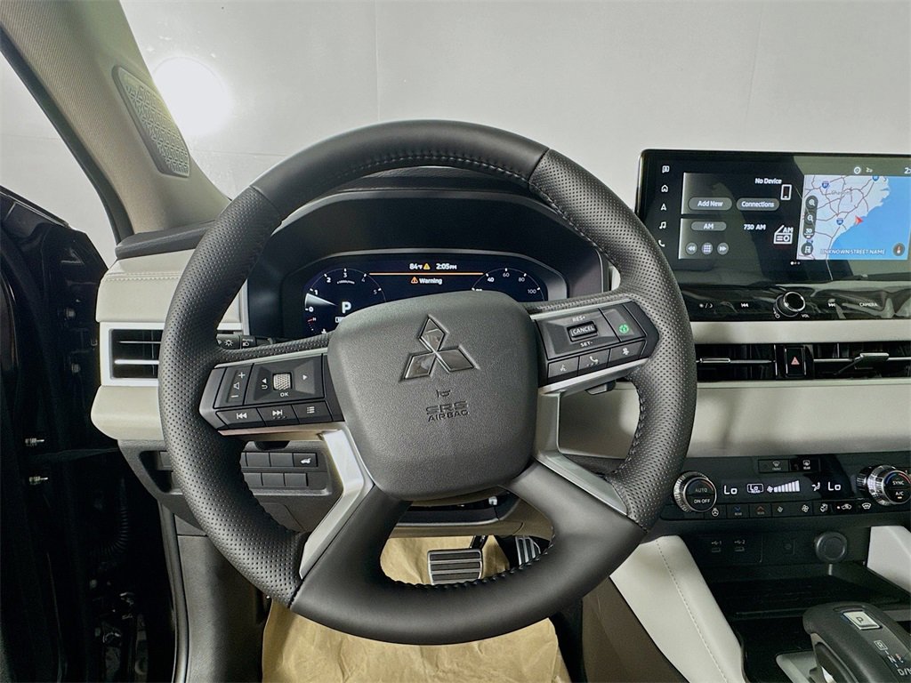 New 2025 Mitsubishi Outlander AWD image 11