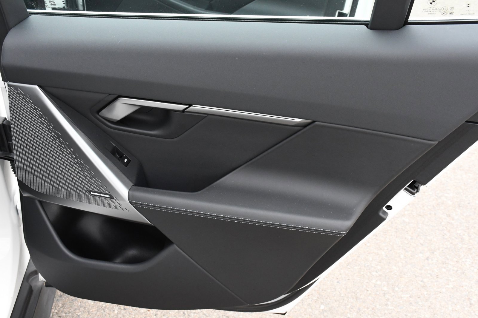 Used 2024 BMW 530i xDrive w/ Convenience Package image 19