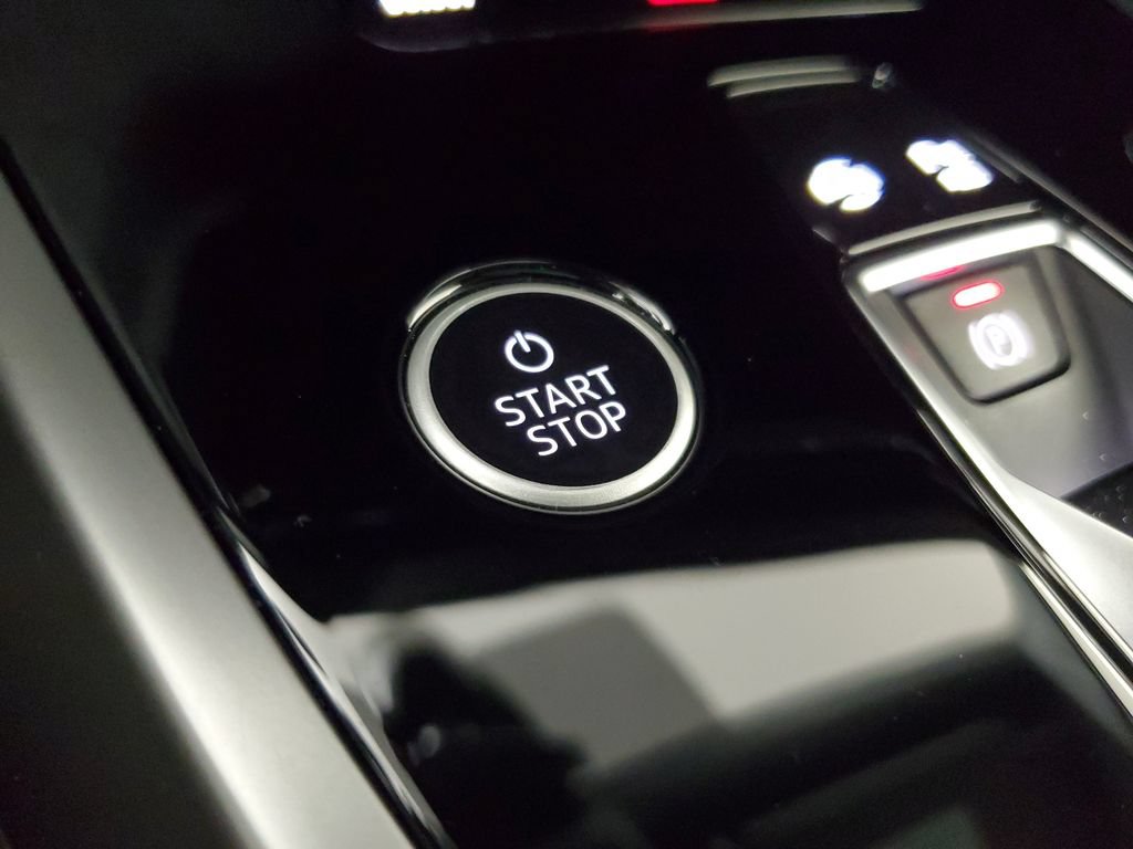 Used 2023 Audi Q4 e-tron Prestige w/ Black Optic Package AWD/4WD image 33