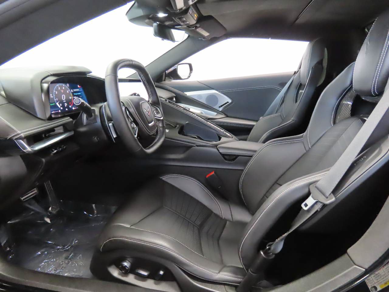 Used 2020 Chevrolet Corvette Stingray Premium Conv w/ 3LT Preferred Equipment Group RWD image 9