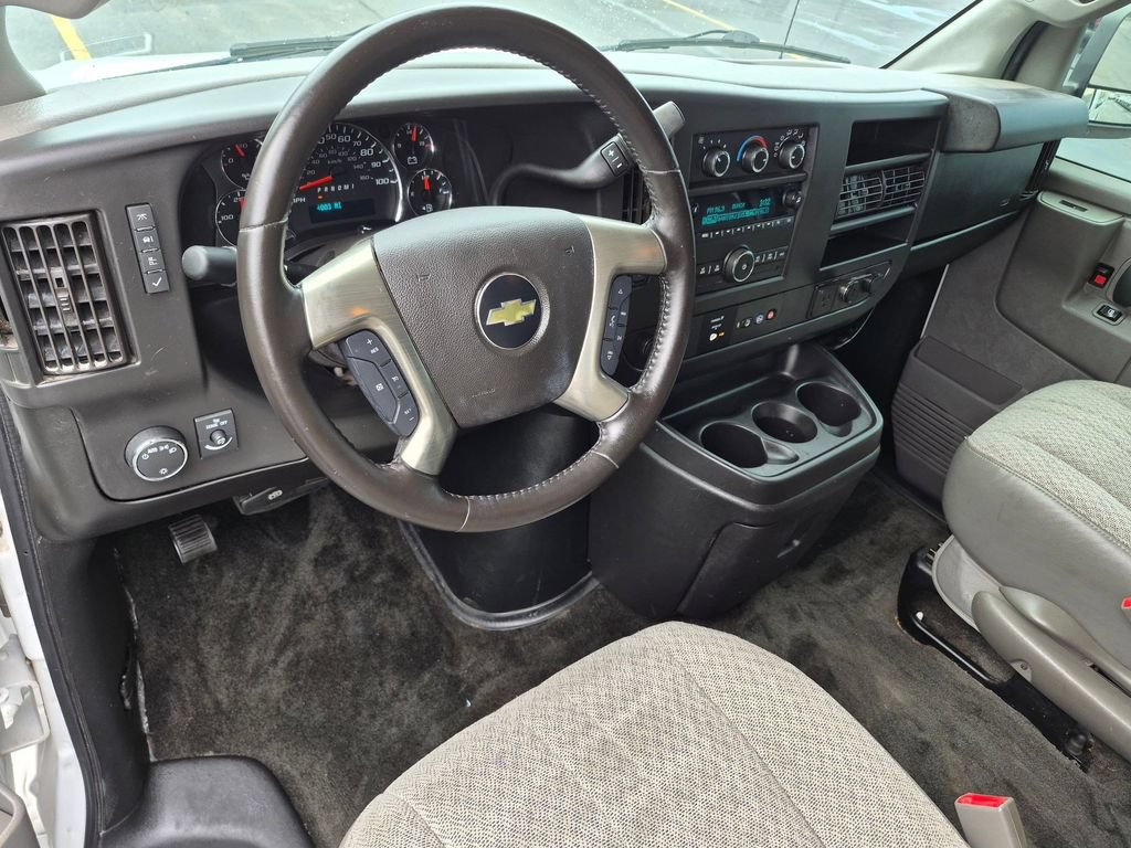 Used 2018 Chevrolet Express 3500 LT w/ LT Preferred Equipment Group RWD image 10