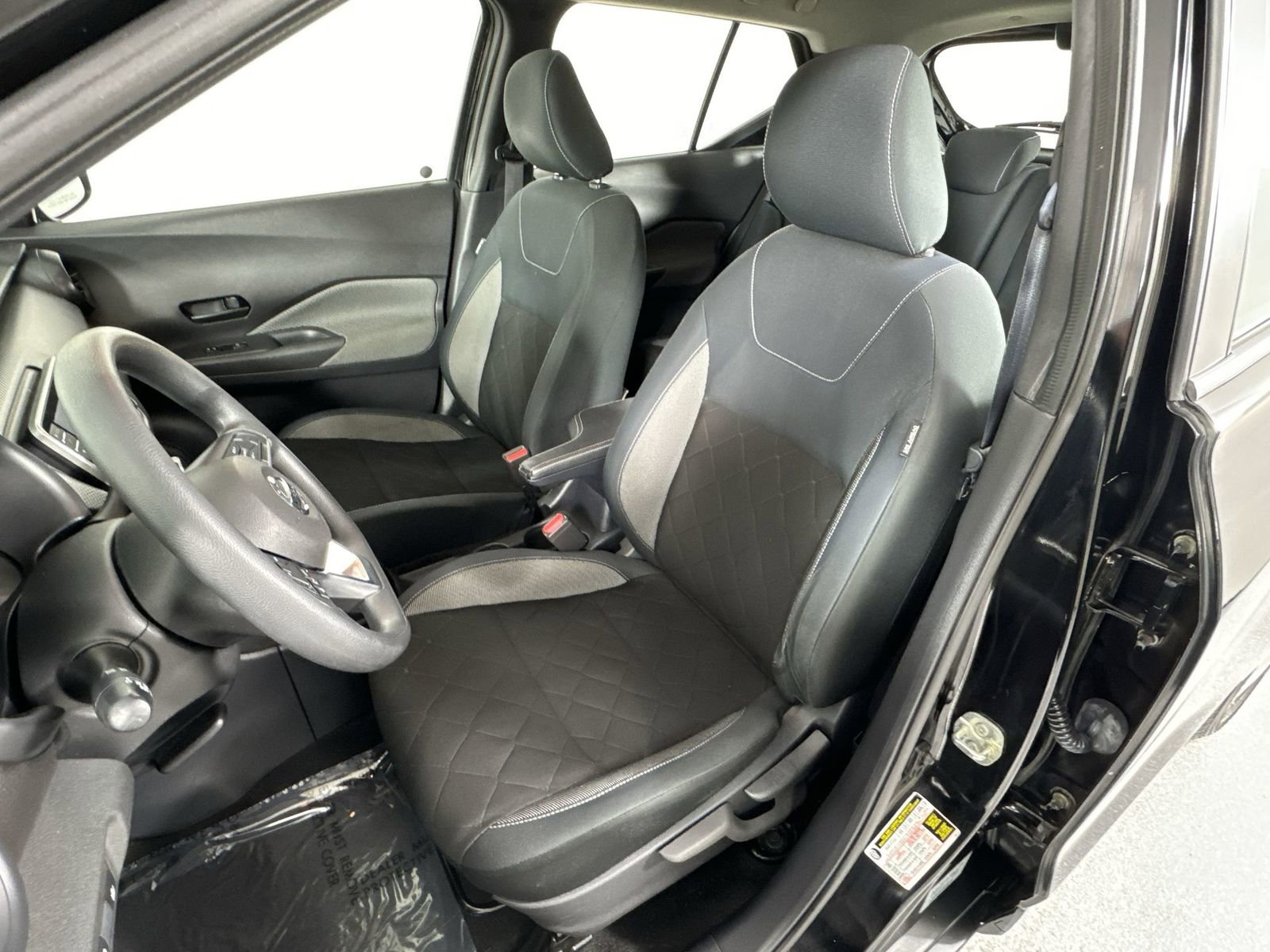 Used 2020 Nissan Kicks S image 20