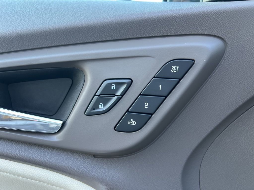 Used 2024 Chevrolet Malibu LT image 34