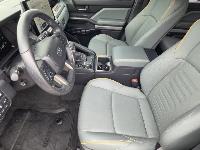 Used 2026 Toyota 4Runner Trailhunter AWD/4WD image 11