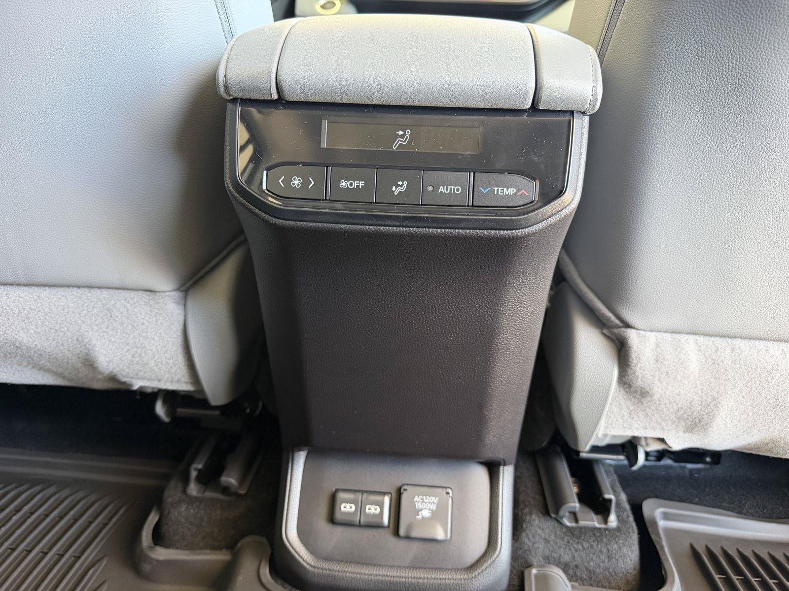New 2026 Toyota Highlander Limited AWD/4WD image 20