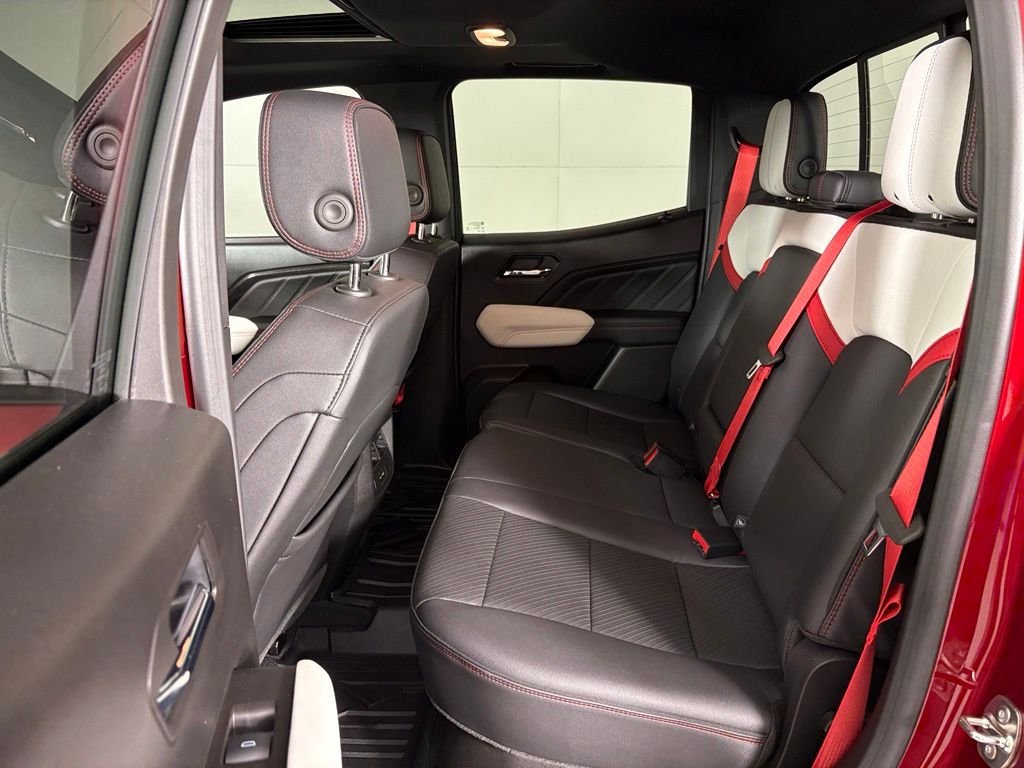 Used 2026 GMC Canyon AT4X AWD/4WD image 38