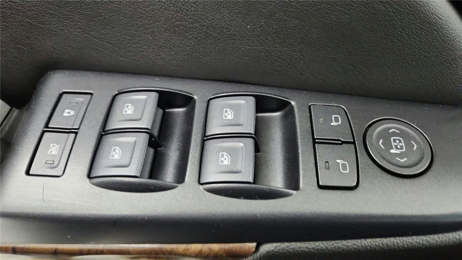 Used 2020 Chevrolet Tahoe LT AWD/4WD image 12