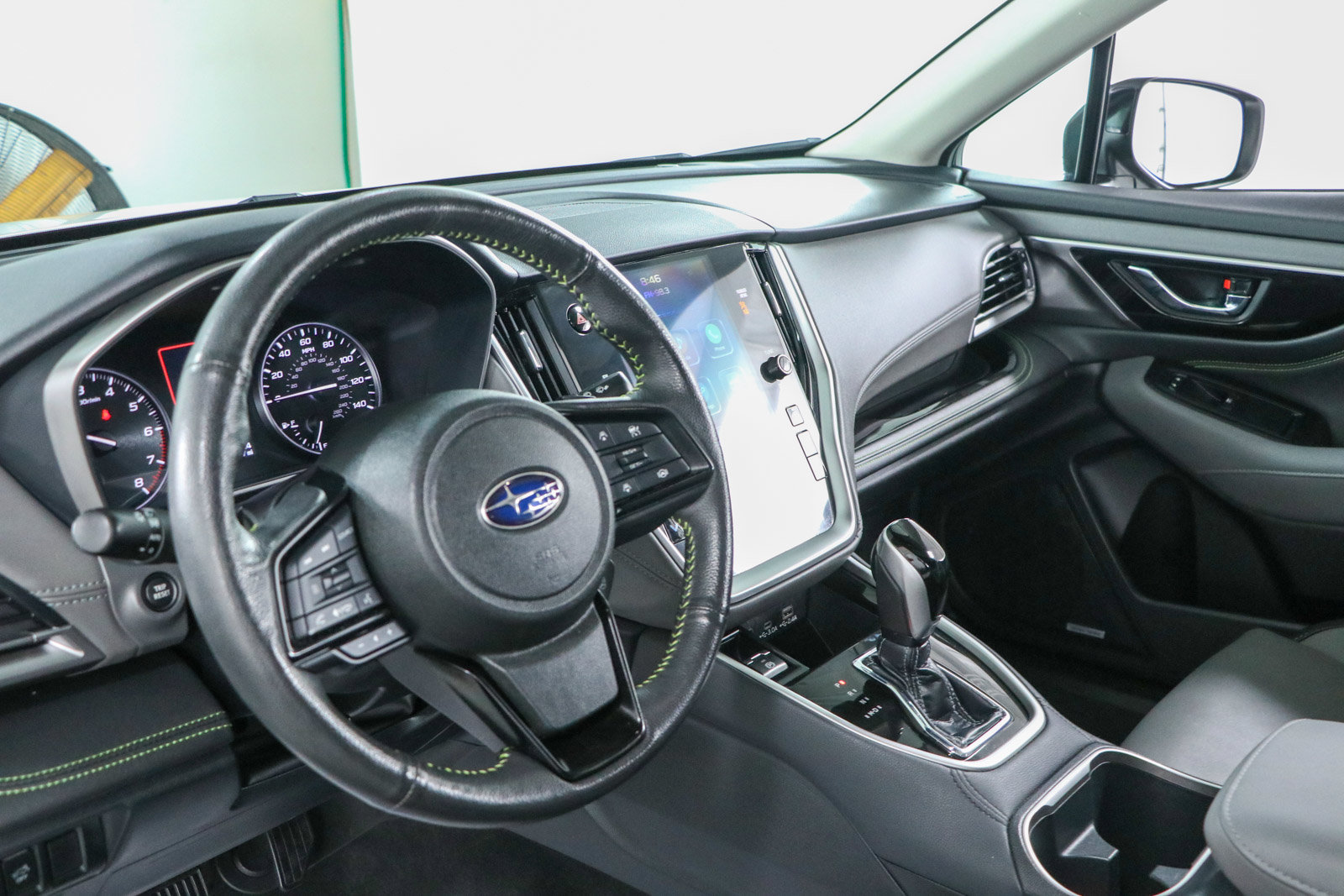 Used 2025 Subaru Outback Onyx Edition AWD/4WD image 23