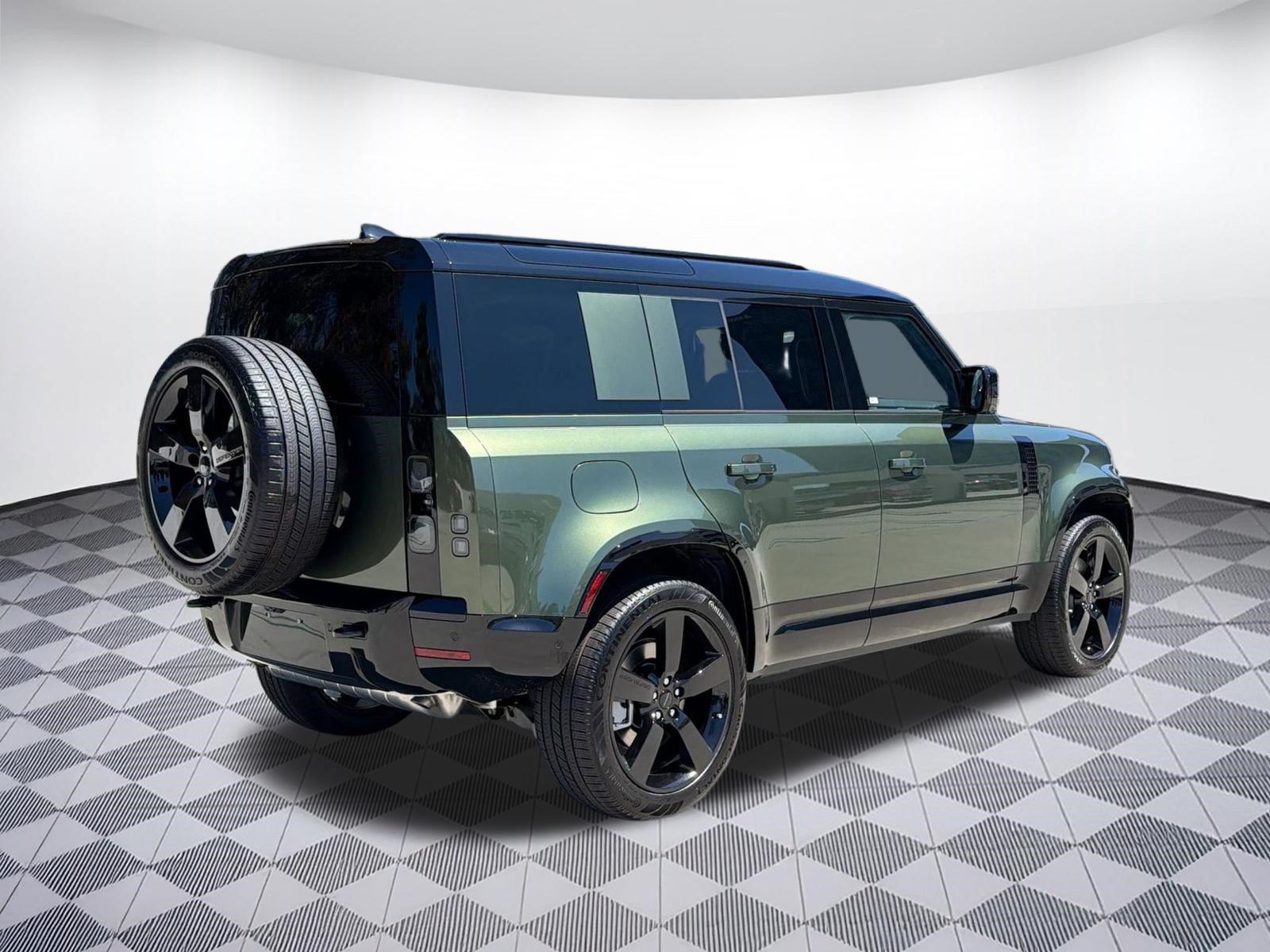 New 2026 Land Rover Defender 110 X-Dynamic SE AWD/4WD image 9