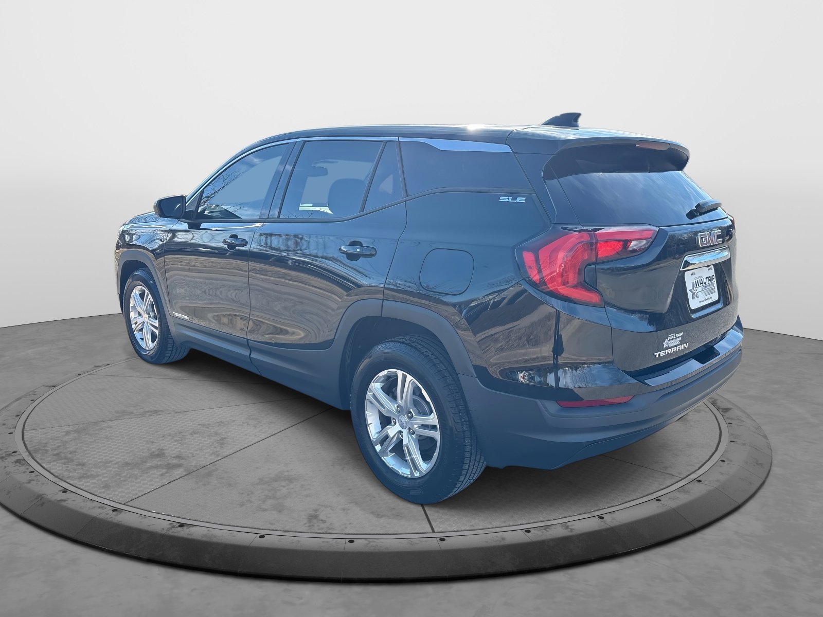 Used 2018 GMC Terrain SLE image 6