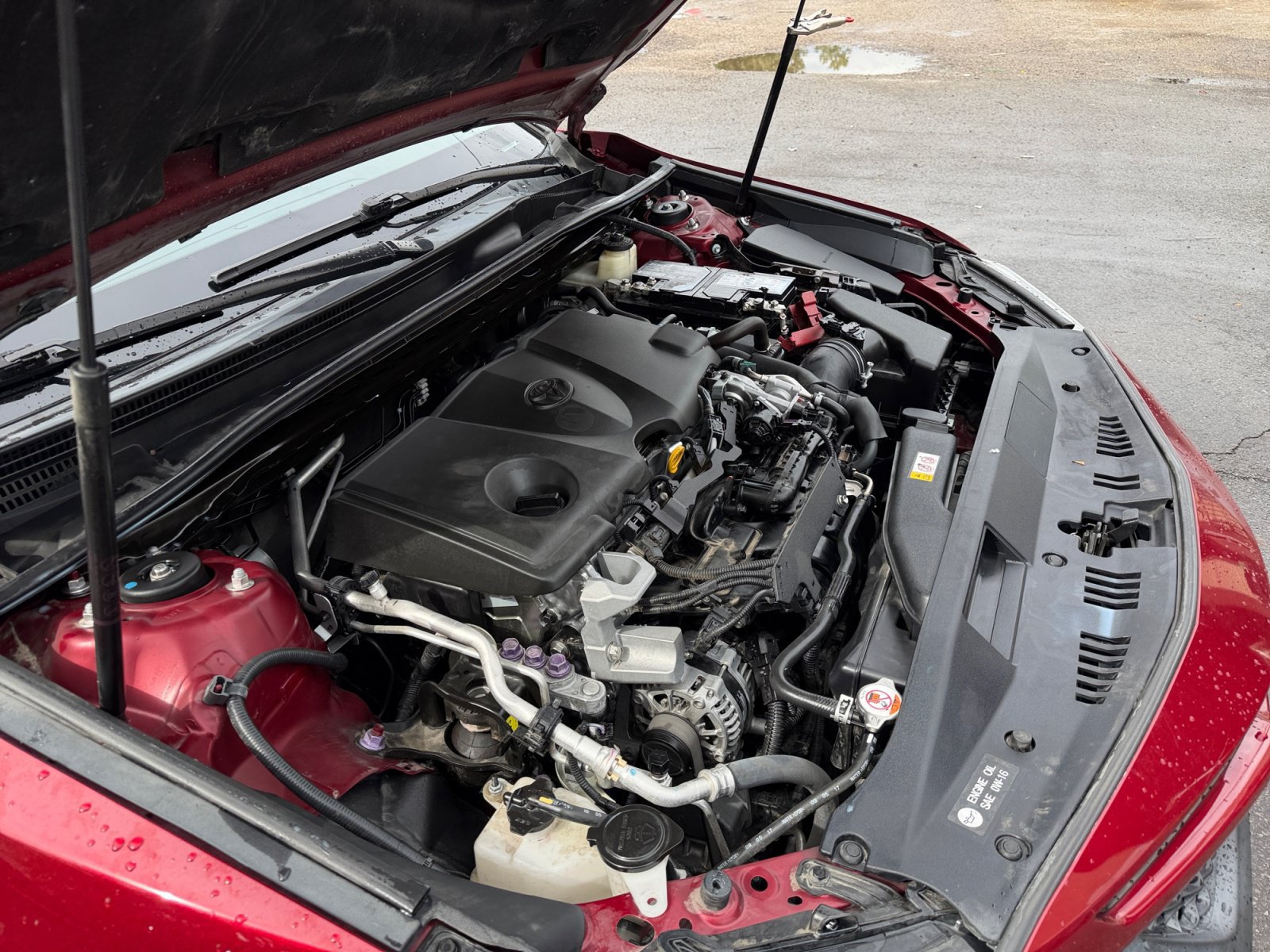 Used 2018 Toyota Camry SE w/ Moonroof Package FWD image 31