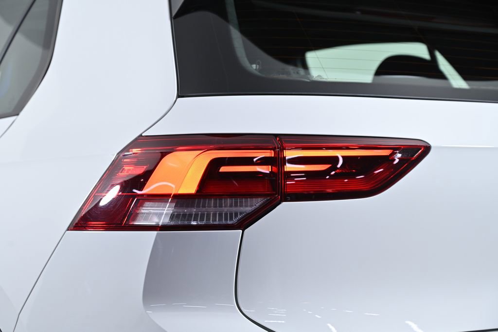 Used 2024 Volkswagen Golf R image 7