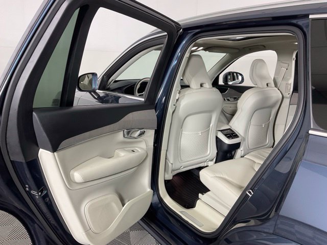 Certified 2025 Volvo XC90 B6 Plus w/ Protection Package Premier AWD/4WD image 31