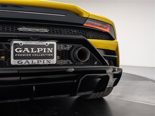 Used 2020 Lamborghini Huracan EVO image 43