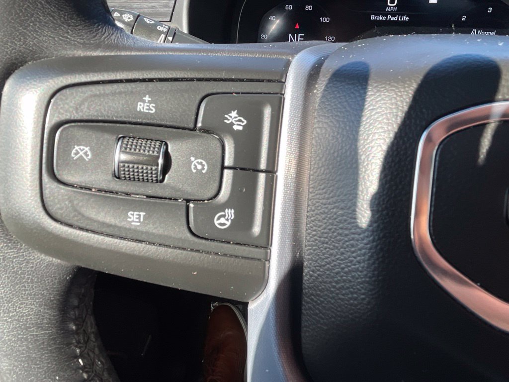 Used 2022 GMC Yukon SLT w/ SLT Premium Package AWD/4WD image 16