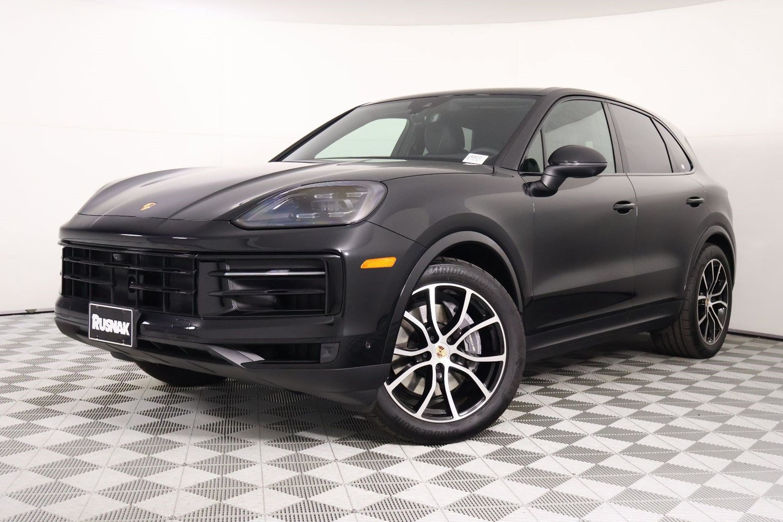 Certified 2026 Porsche Cayenne AWD/4WD image 1