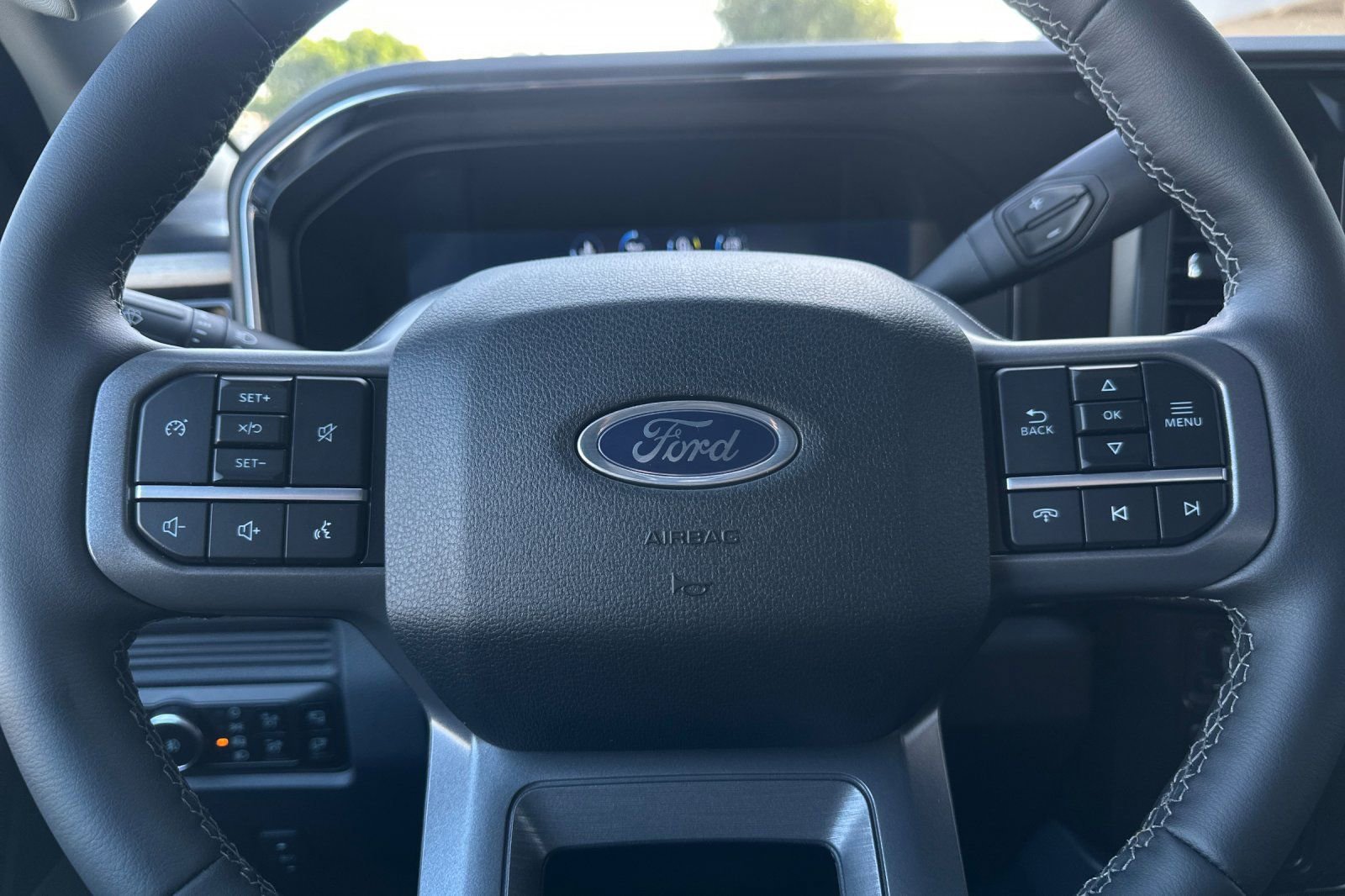 New 2026 Ford F250 Lariat w/ Black Appearance Package image 23