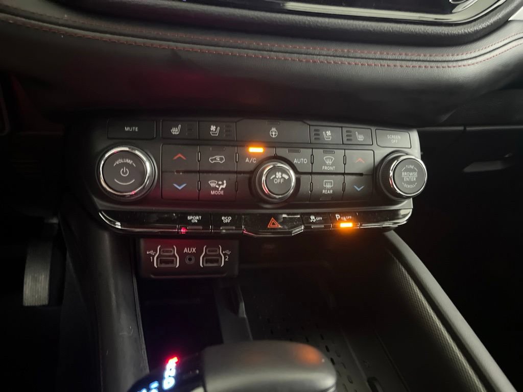 Used 2025 Dodge Durango R/T AWD/4WD image 76