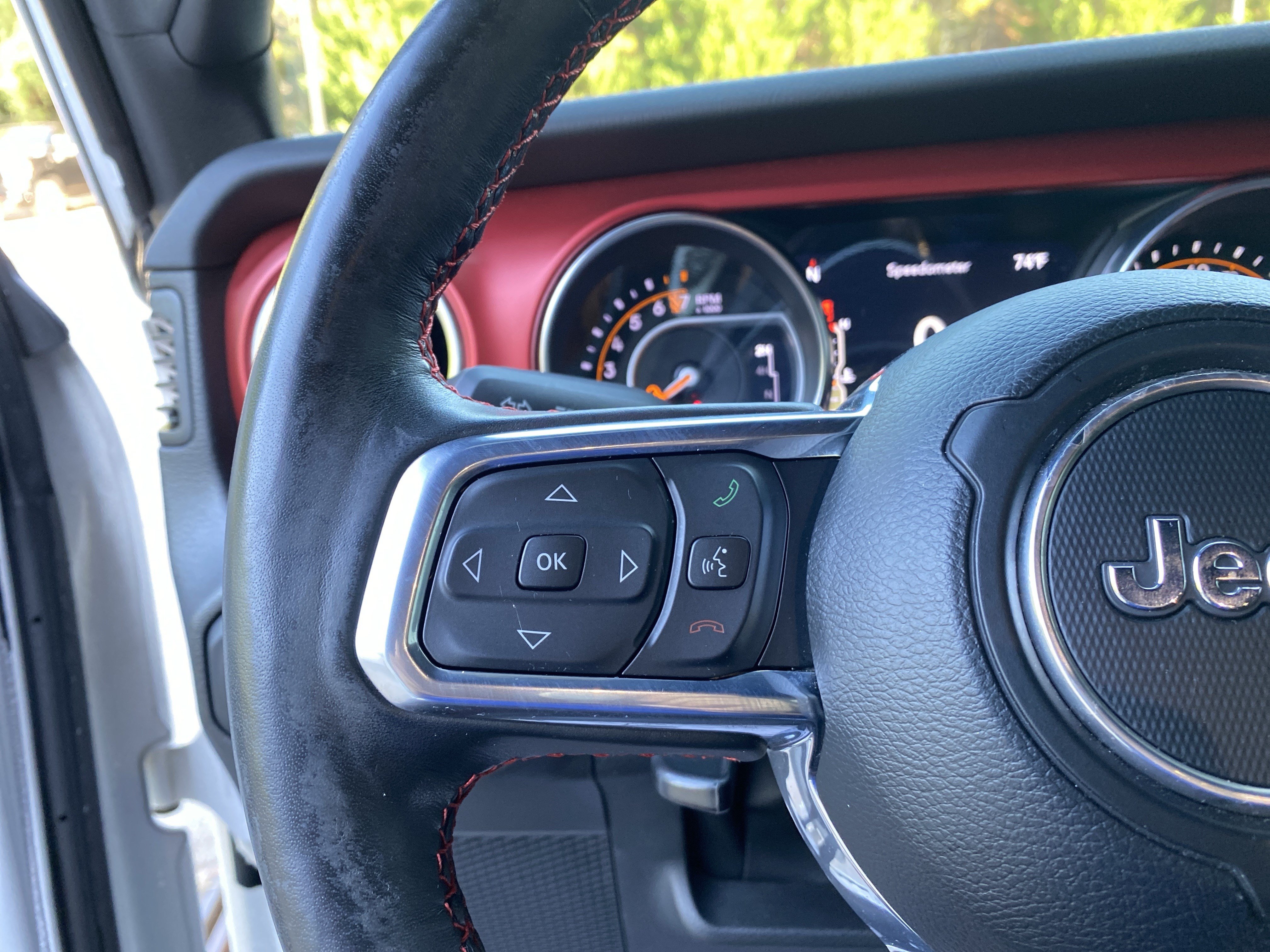 Used 2023 Jeep Gladiator Rubicon w/ LED Lighting Group AWD/4WD image 19