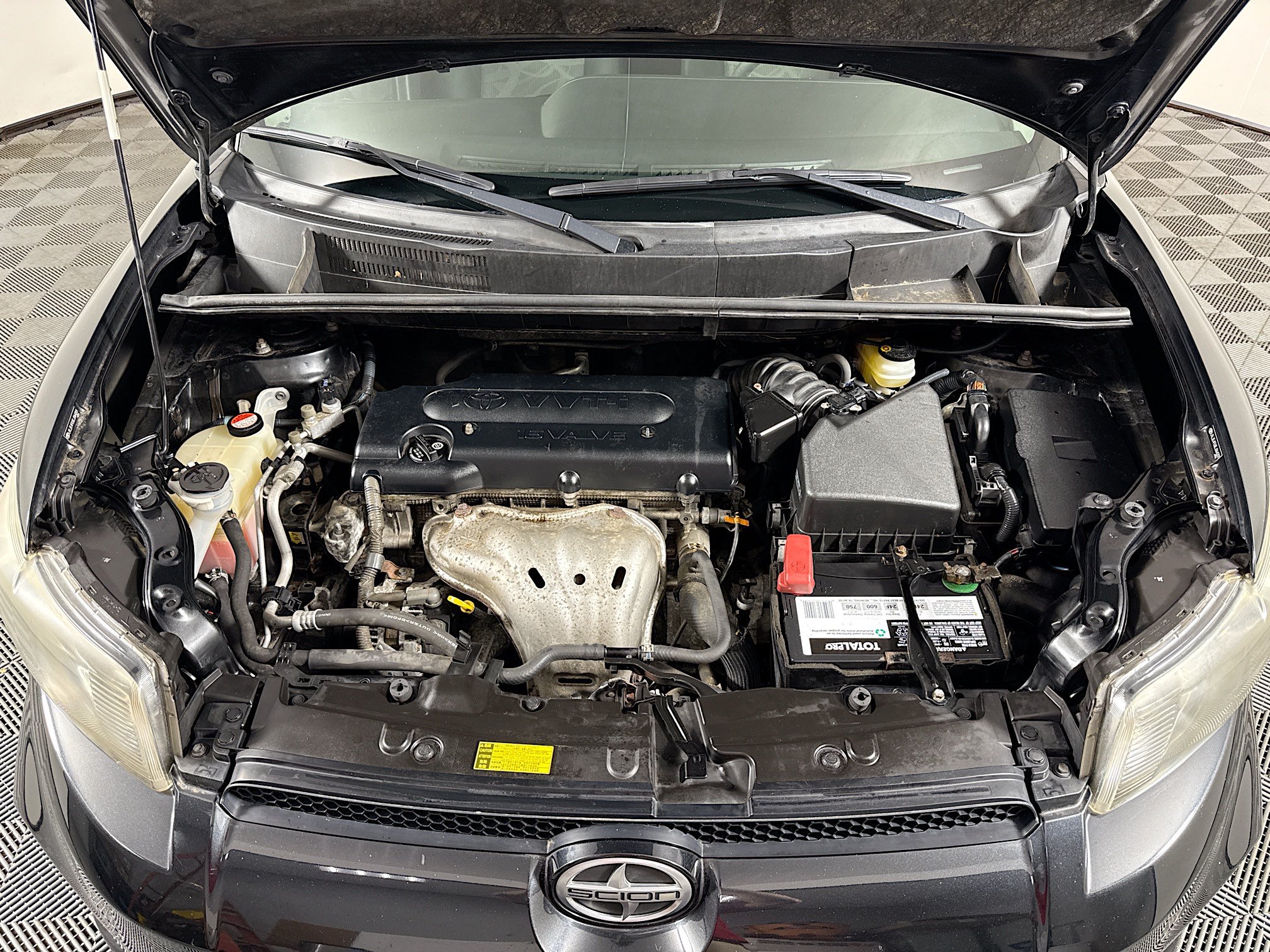 Used 2014 Scion xB FWD image 25