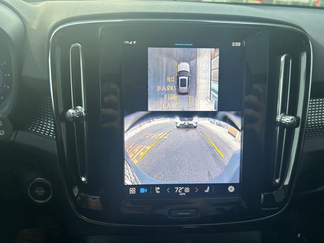 Certified 2025 Volvo XC40 B5 Plus image 23