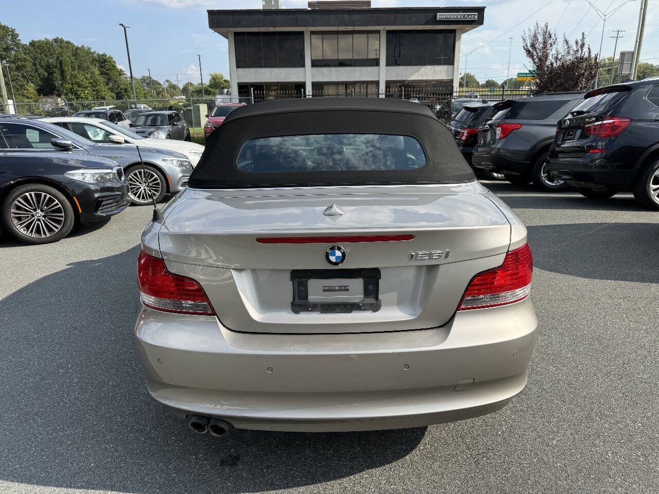 Used 2009 BMW 128i Convertible RWD image 7