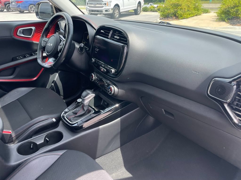 Certified 2023 Kia Soul GT-Line FWD image 27